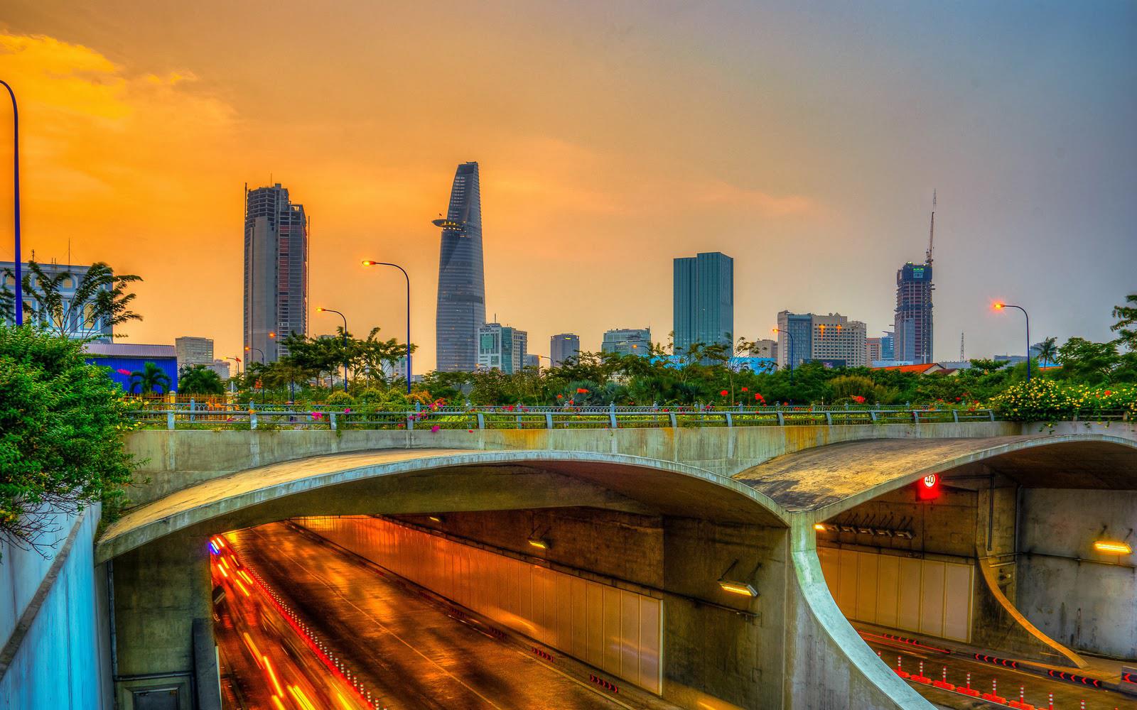 Địa Điểm Ngắm Pháo Hoa Đầm Sen Đẹp Nhất Cho Các Dịp Lễ